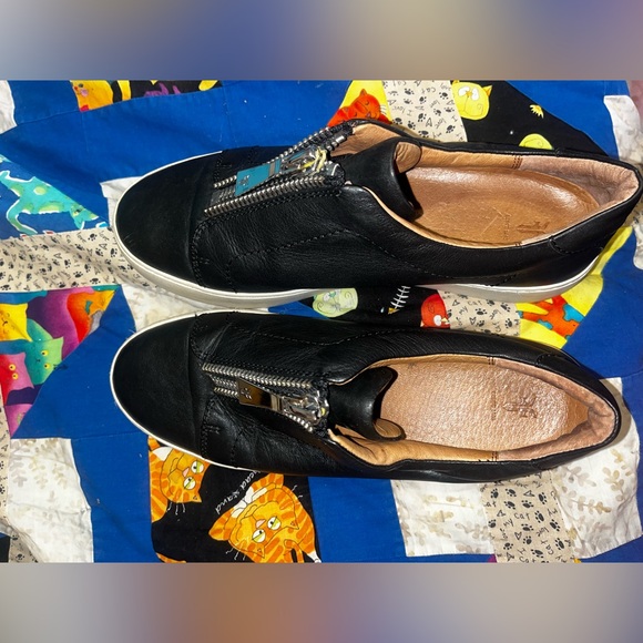 Frye Lena Low Zip Sneakers - Picture 2 of 15